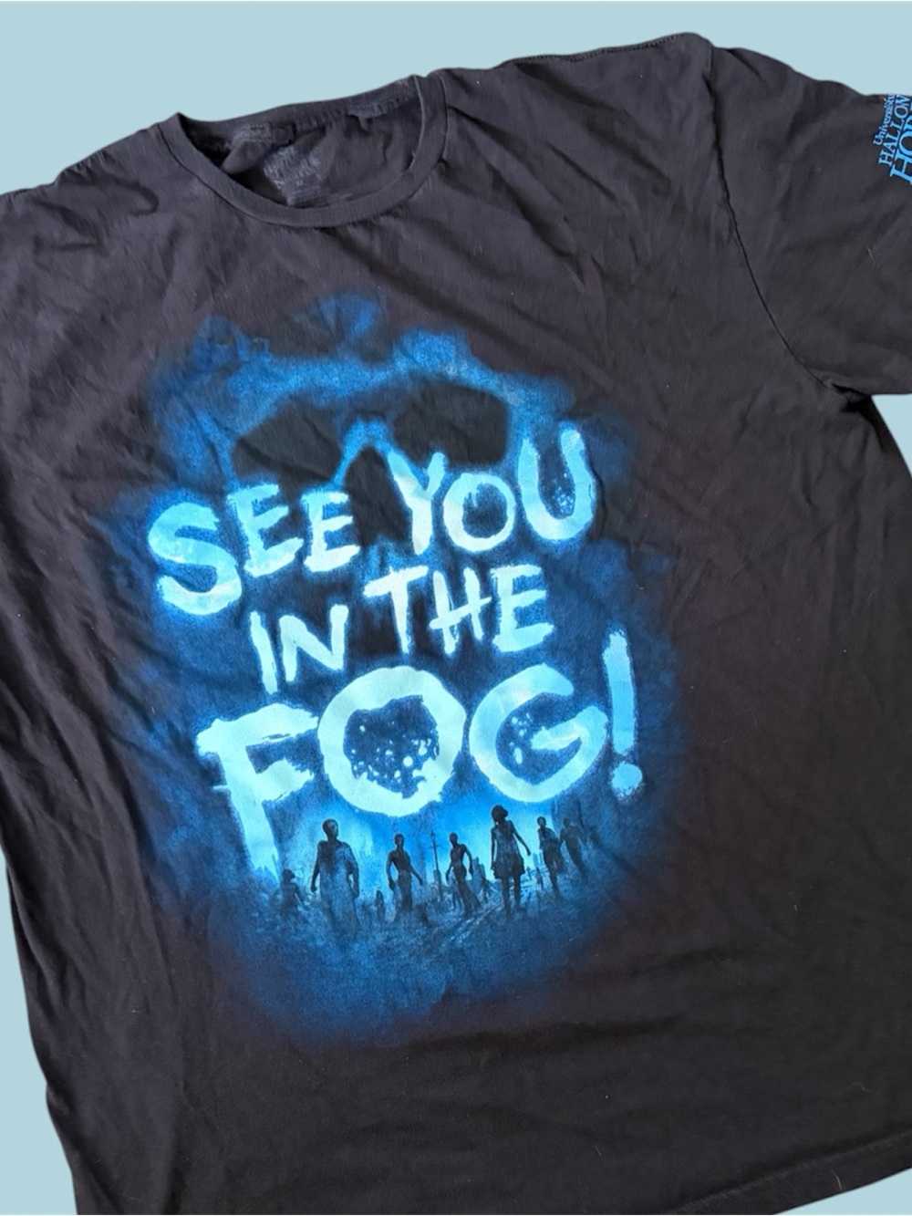 Universal Studios HHN 2023 - SEE YOU IN THE FOG   T shirt Glow In The Dark